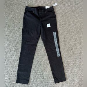 Old Navy Pixie Ankle Cut Dress Pants